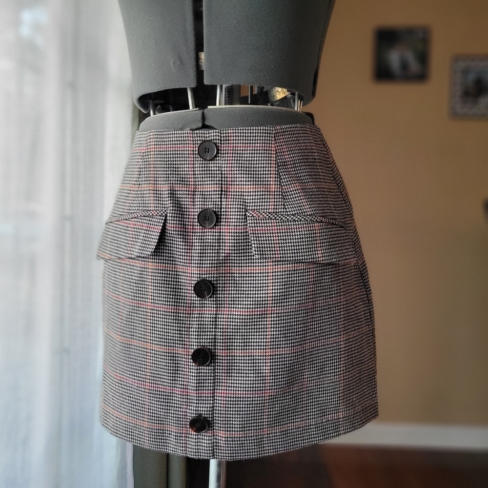 Forever 21 Plaid Rayon Blend Button Front Mini Skirt - Size S